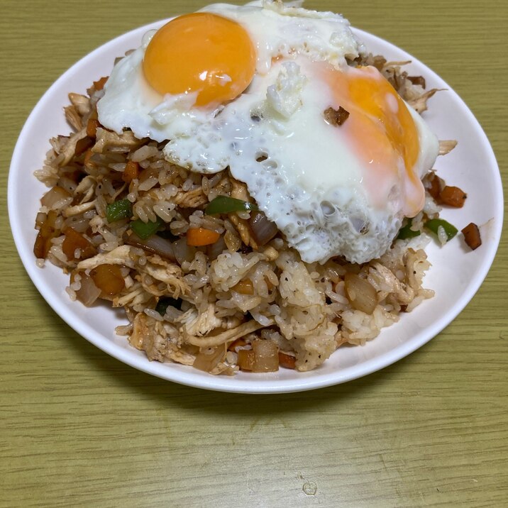 エスニック　余り食材、家にあった調味料ナシゴレン風